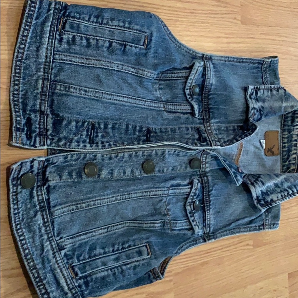 American Eagle Blue jean denim vest